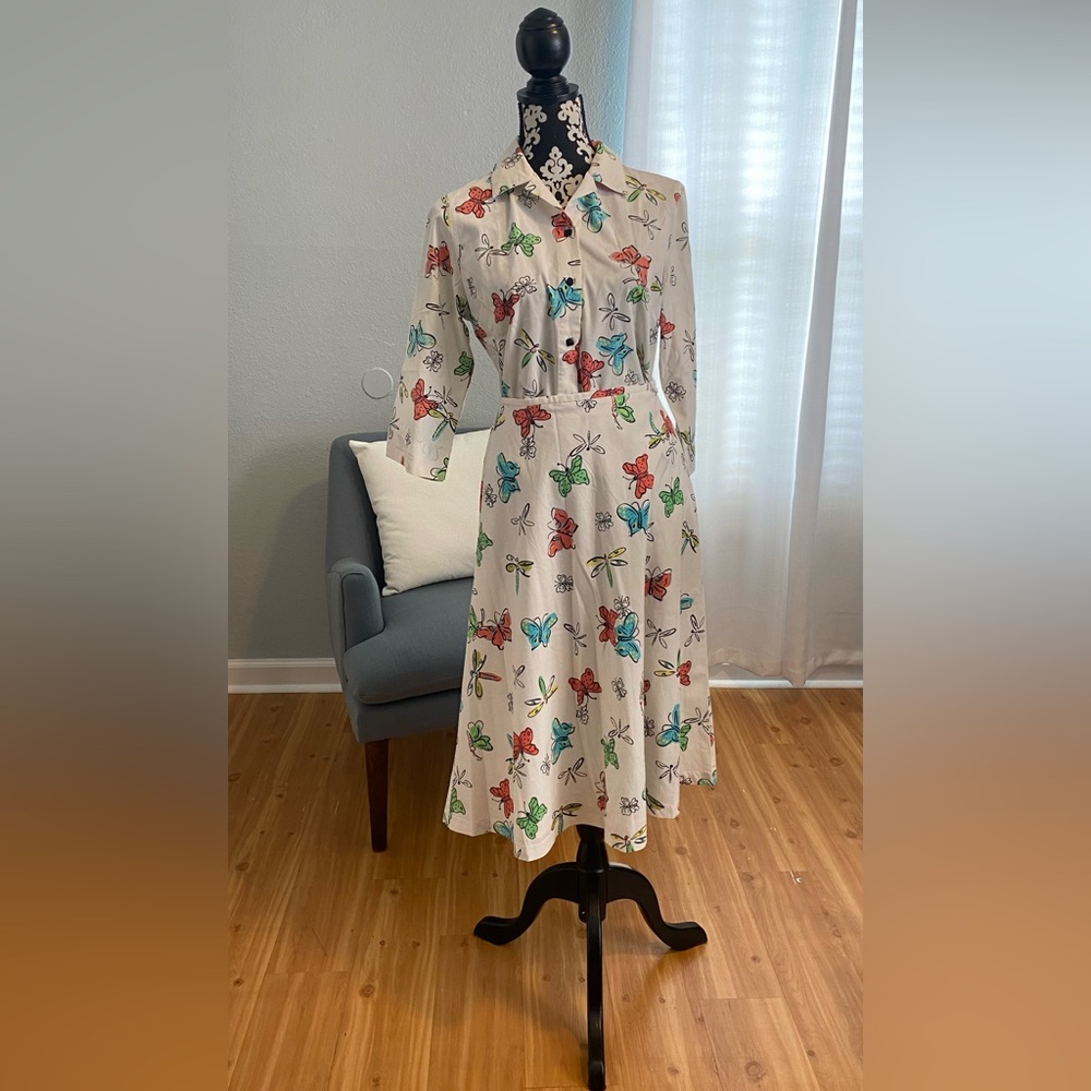 Napa Valley Vintage, White Butterfly/Firefly Eclectic Blouse Skirt Set, size 8